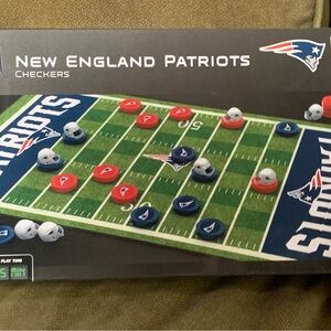 Checkers Game - Red and Blue